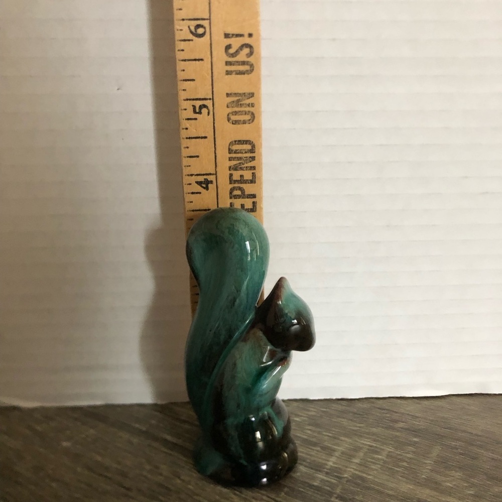Vtg Blue Mountain Pottery Miniature Squirrel - Picture 10 of 10